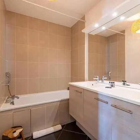 Apartman Jules Verne - Superb Duplex Rooftop