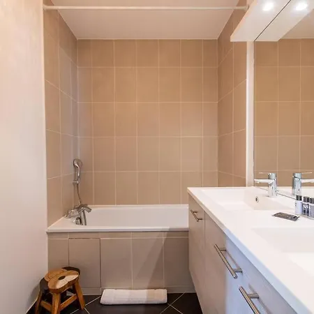 Jules Verne - Superb Duplex Rooftop Apartman *