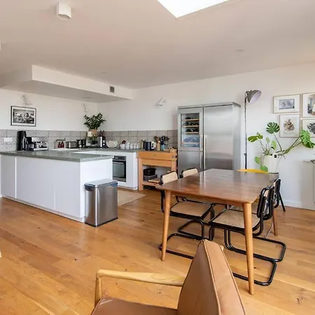 Apartman Jules Verne - Superb Duplex Rooftop *