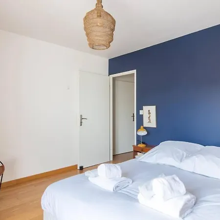 Jules Verne - Superb Duplex Rooftop Apartman *