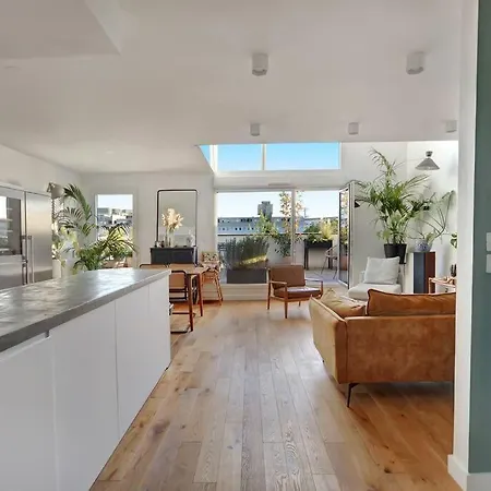 Jules Verne - Superb Duplex Rooftop Saint-Ouen