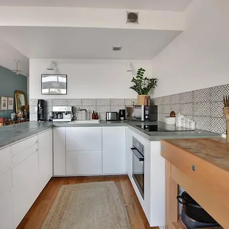 Jules Verne - Superb Duplex Rooftop Apartman Saint-Ouen